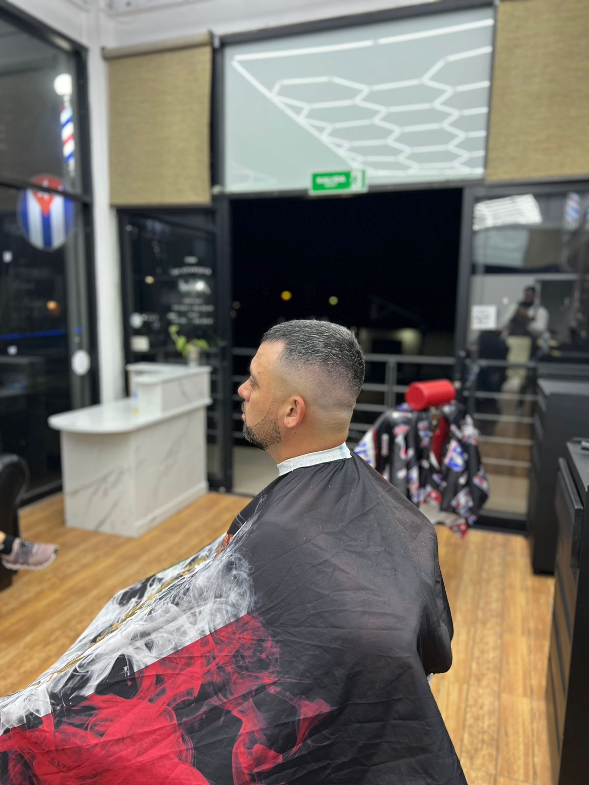 Pompadour clásico barbería Zapopan Barbería El Cubano